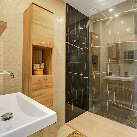 With Sauna At Border Of Monaco Apartment Beausoleil